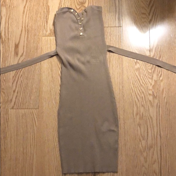 Dress - Picture 1 of 1